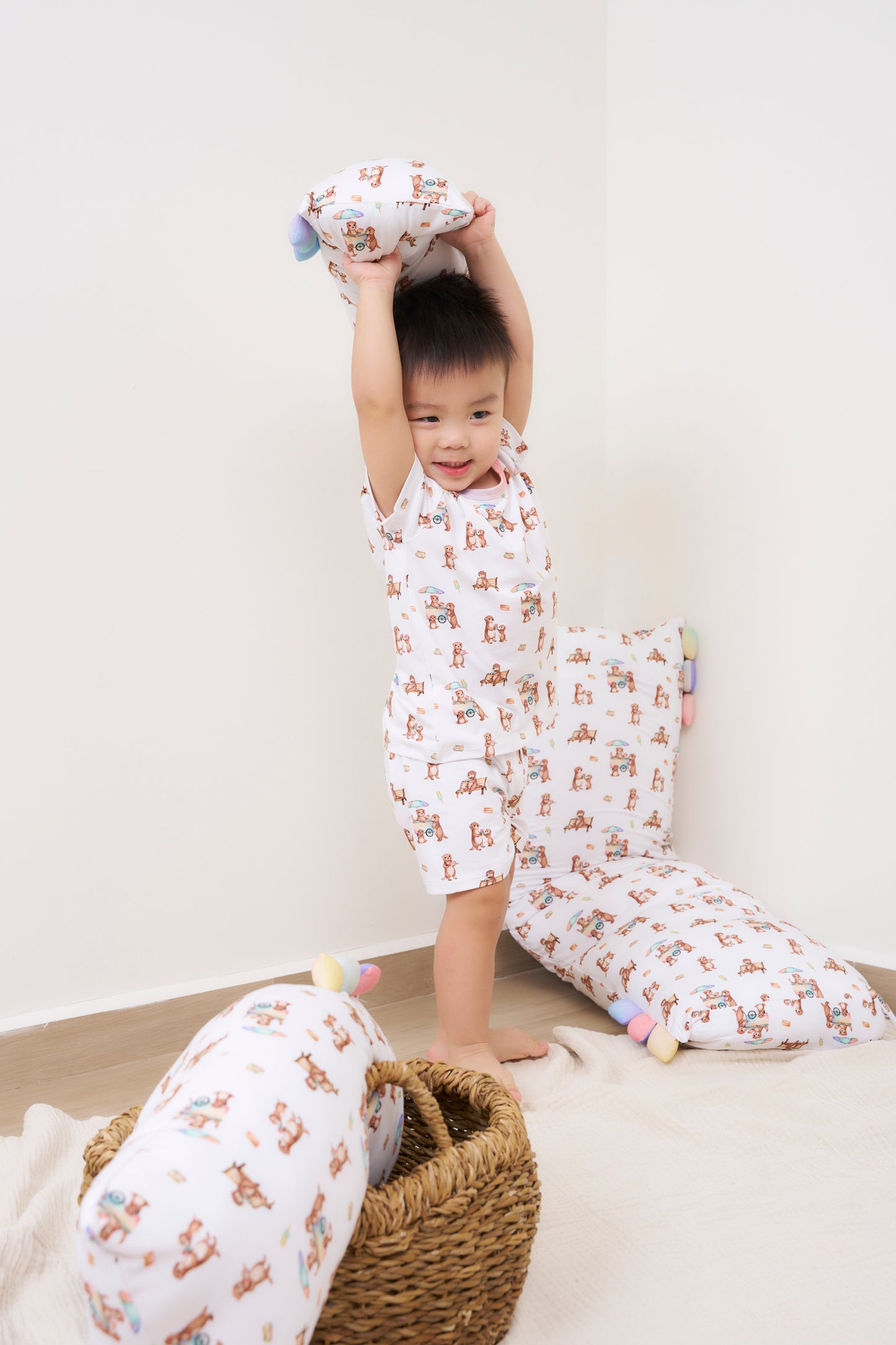 Otters Jiak Ice Cream - Day Wear Set